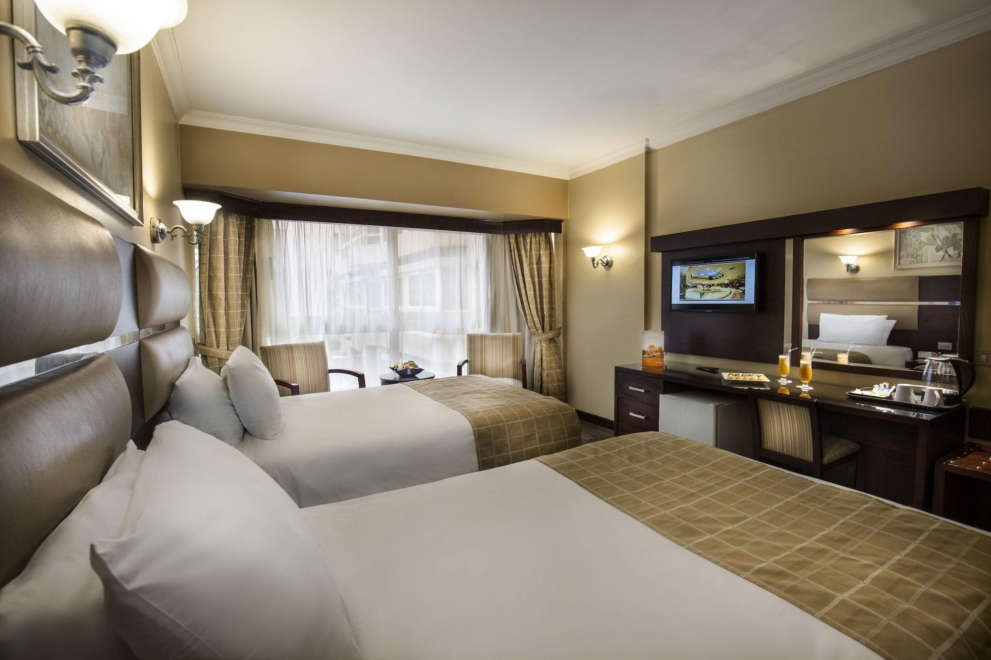 Pyramisa Suites Hotel Cairo Giza Exteriér fotografie